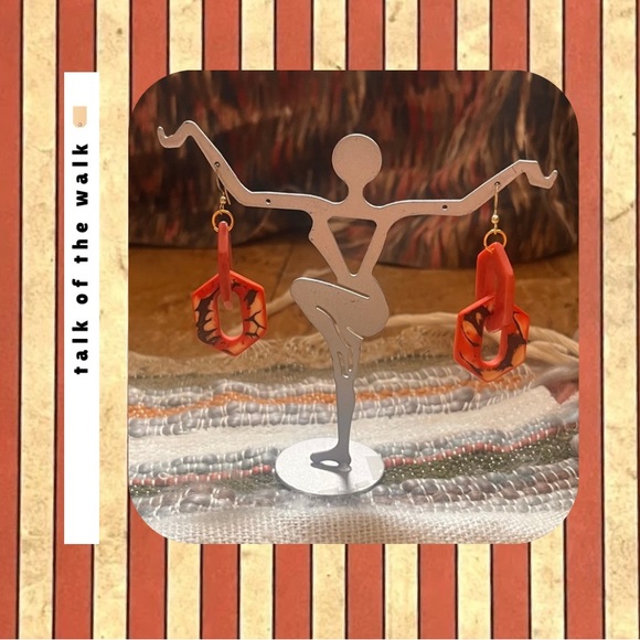 🏷️🎉🆕 abstract chain link dangling earrings with geometric print - Picture 1 of 13